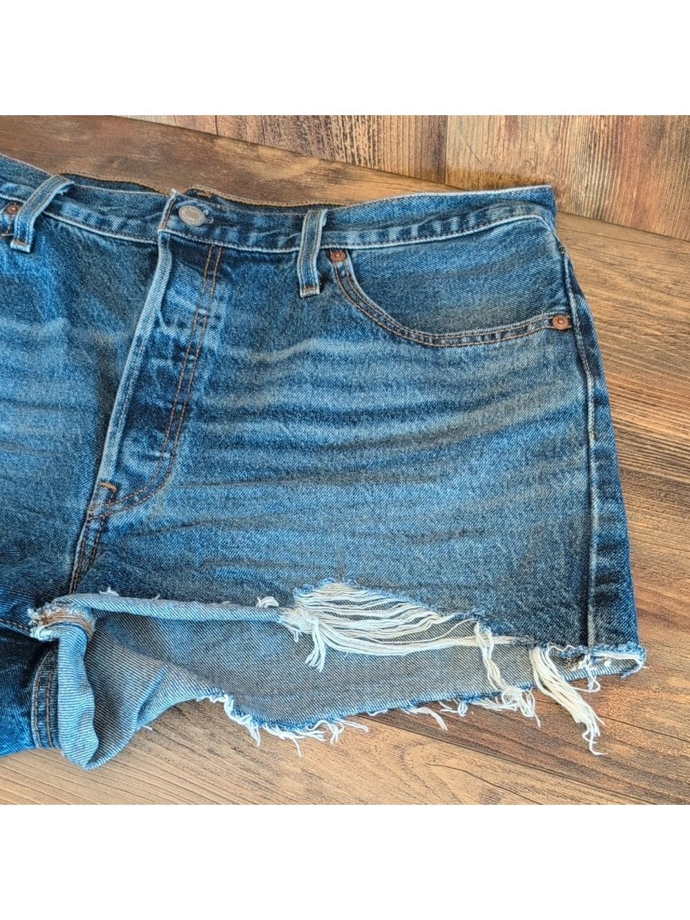 Levi's Blue Distressed High Waist Cut off Jean Shorts W34 V174 - Picture 3 of 9